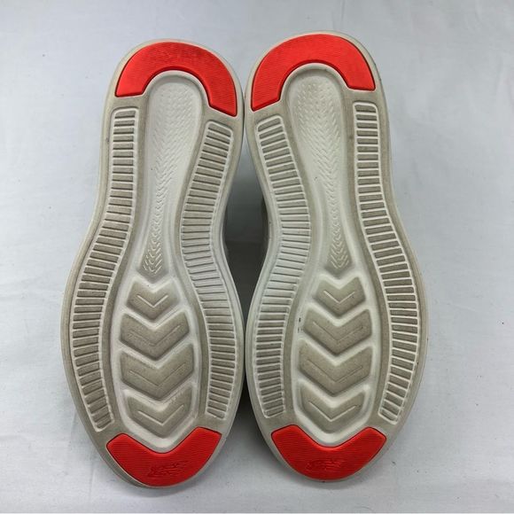 New Balance FuelCore Coast v4 Cream Running Shoe Women’s Size 9 WCSTLRG4 - Picture 6 of 8